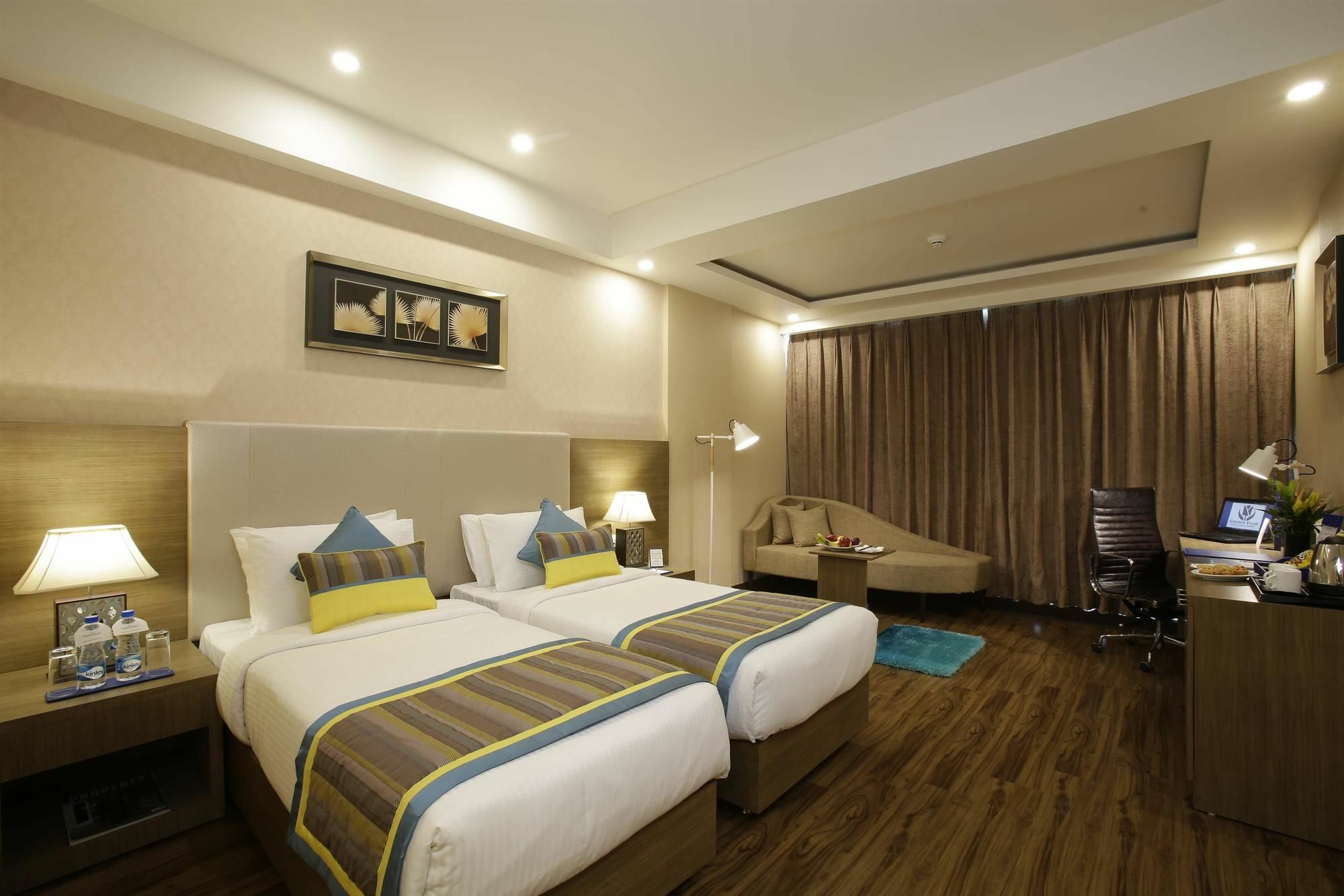 Golden Suites Gurgaon Inde Hotels Exteriör bild