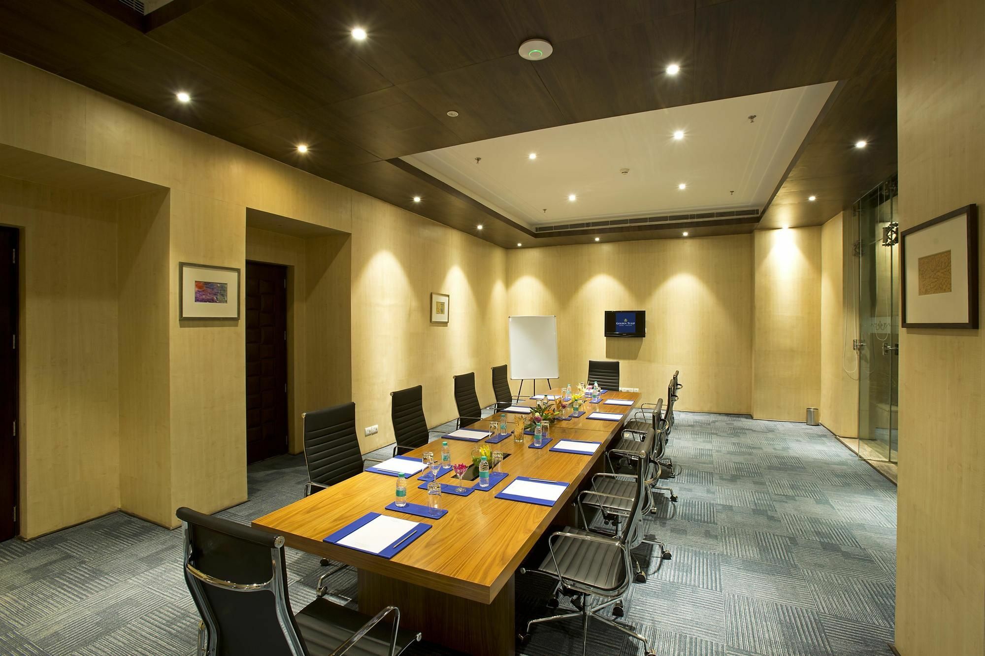 Golden Suites Gurgaon Inde Hotels Exteriör bild