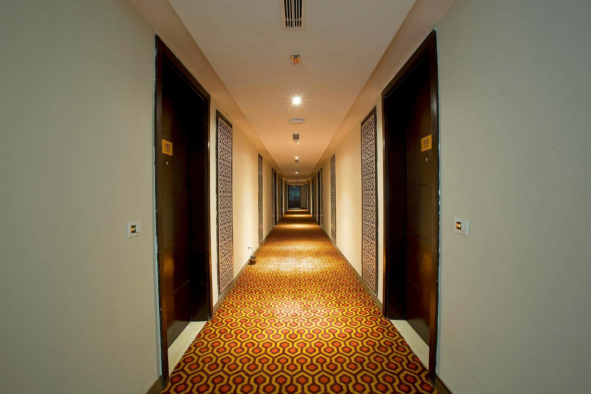 Golden Suites Gurgaon Inde Hotels Exteriör bild